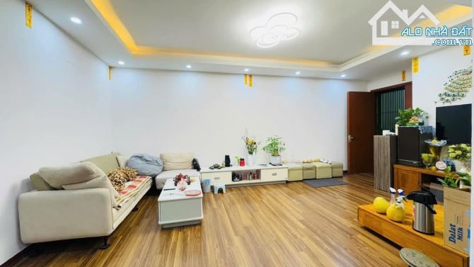CĂN HỘ CT5 VĂN KHÊ HÀ ĐÔNG LÔ GÓC 3 NGỦ 2 BAN CÔNG FULL NỘI THẤT TUYỆT ĐẸP 110m 4,5 TỶ - 1