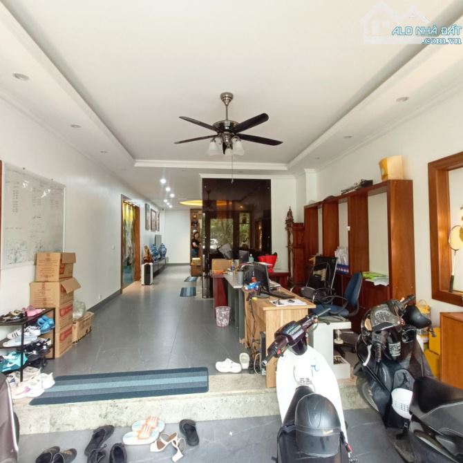 SIÊU PHẨM NHÀ 72M2/ 6 tầng, GARA THANG MÁY-, 2 LÀN XE TRÁNH TẠI GIANG BIÊN,HÀ NỘI - 1