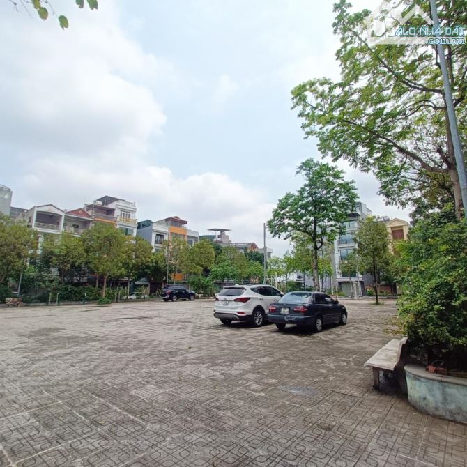 SIÊU PHẨM NHÀ 72M2/ 6 tầng, GARA THANG MÁY-, 2 LÀN XE TRÁNH TẠI GIANG BIÊN,HÀ NỘI - 15