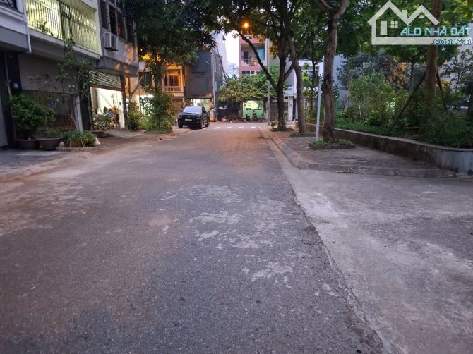 SIÊU PHẨM NHÀ 72M2/ 6 tầng, GARA THANG MÁY-, 2 LÀN XE TRÁNH TẠI GIANG BIÊN,HÀ NỘI - 20