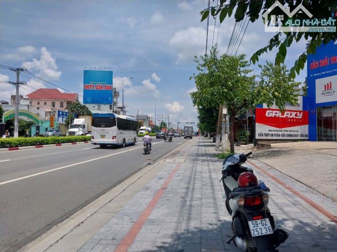 Bán lô đất mặt tiền Đại Lộ Bình Dương, P.Phú Hòa, Bình Dương, DT: 1,500m2, giá 136 tỷ - 2
