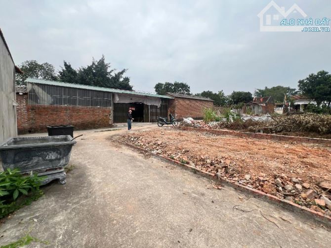 Bán Đất -Xã Minh Trí -( Sóc Sơn)-71M2-1,66Tỷ -Full TC-Lô Gốc 2 Mặt Thoáng - OTO 7 Chỗ vào - 2