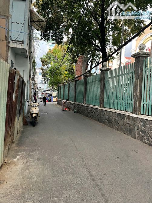 Bán nhà Hẻm 8m 453 Lê Văn Sỹ, P.12, Q.3. DT: 4.2x15.5m  4 tầng,Giá 12.5 tỷ TL - 2