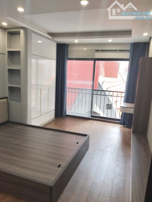 Bán nhà phố Lê Trọng Tấn, Thanh Xuân, 6 tầng thang máy mới, nội thất đẹp, ngõ thoáng - 2