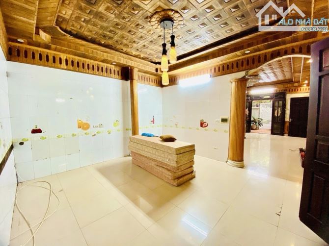 SIÊU HIẾM! BIỆT THỰ NHÀ VƯỜN 160M² – PHỐ TAM TRINH – GẦN KĐT – 45 TỶ - 2