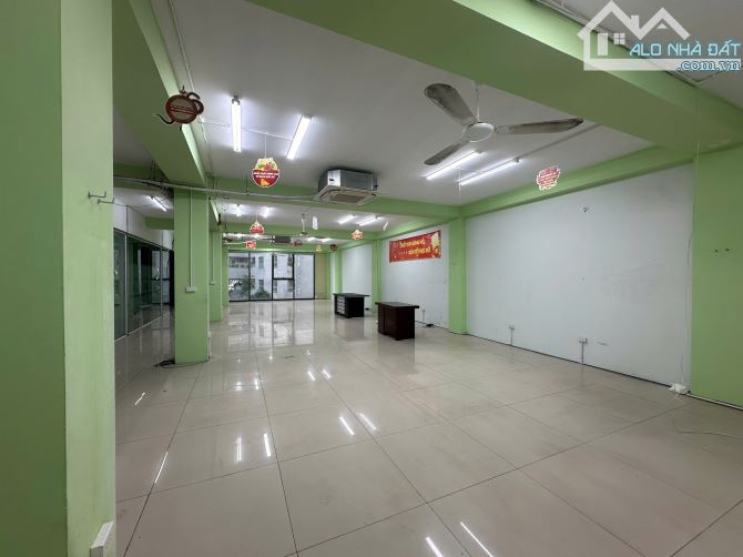 Cho thuê sàn văn phòng tại Yên Xá Thanh Trì - DT 200m2 giá siêu rẻ, ô tô xe máy đỗ cửa - 2