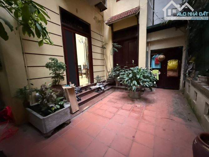 SIÊU HIẾM TÂY HỒ THỤY KHUÊ BÁN ĐẤT TẶNG NHÀ 105 M X4 T MT 8,5 M GIÁ BÁN CHỈ 25,9 TỶ Mô Tả