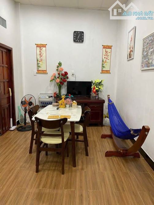 Nhà cấp 4 rộng rãi còn mới keng, 98,9m2, SHR, Chỉ 870 Triệu, Tân An Hội. - 2