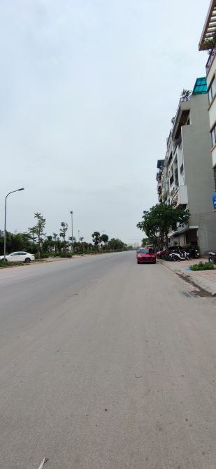 Bán đất TĐC Ngọc Thụy lô góc  oto tránh kinh doanh tốt - 2