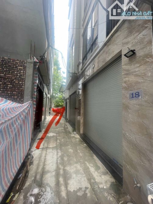 Bán mảnh đất Ngọc Thuỵ Thuỵ, DT 40m2 , MT 4,1m , Giá 6,4 tỷ , Đất vuông vức -Gần Khai Sơn - 2
