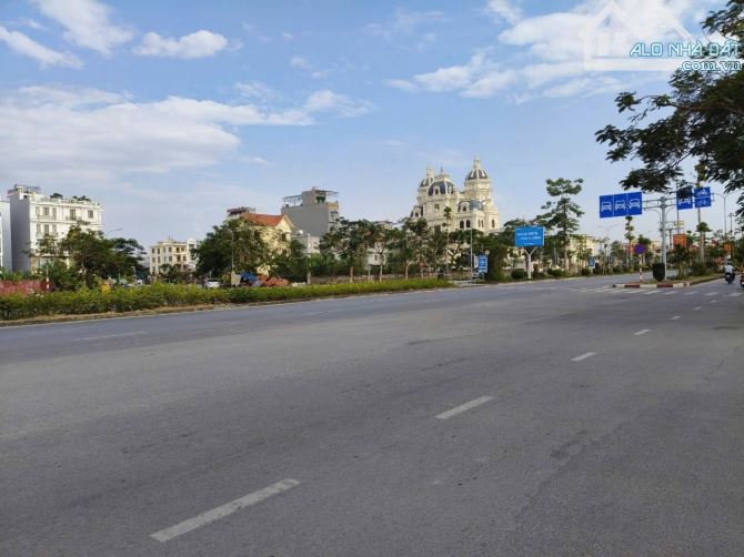 chính chủ gửi  BÁ.N LÔ ĐẤT MẶT ĐƯỜNG LÊ HỒNG PHONG HẢI AN - 2