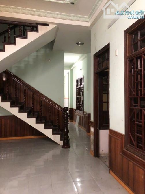 BÁN ĐẤT TẶNG NHÀ 2TẦNG ĐƯỜNG 7,5m TRƯỜNG CHINH Ô TÔ ĐẬU TRƯỚC NHÀ GIÁ TỐT 5 TỶ X - 2