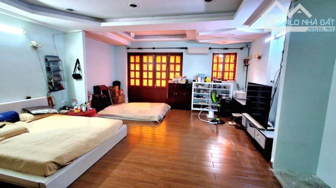 Bán Biệt Thự Khu VIP, Hẻm 8m, Lê Văn Sỹ, Quận 3, 206m, 3 Tầng, Chỉ 39 Tỷ - 2