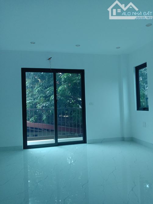Bán nhà Tây Mỗ, 55m2, 5 tầng, mặt tiền 5m, có sân để xe, ô tô đỗ cửa, giá 7,3 tỷ còn TL. - 2