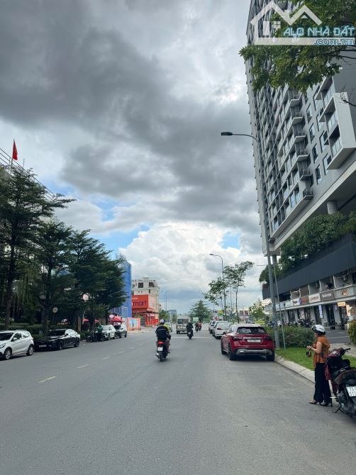 Mặt Tiền TẠ HIỆN Quận 2, Diện Tích: 15x20m , cấp 4 , TXD: Hầm 7 Tầng, giá  bán 119 Tỷ - 2