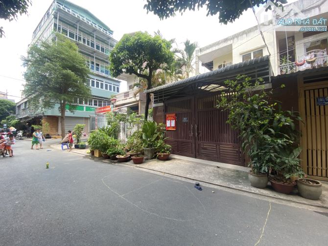Bán nhà HXH Dương Quảng Hàm, P5, GV. DT: 5x17m, giá: 8.5 tỷ, đơn giá tốt trong khu vực - 2
