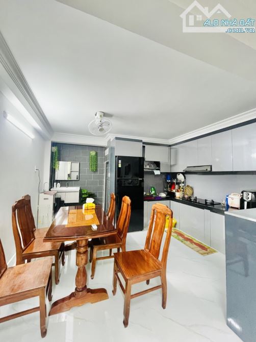 NGUYỄN HƯU DẬT,  47m2, 3 lầu, 3PN, 4. 4 tỷ. - 2