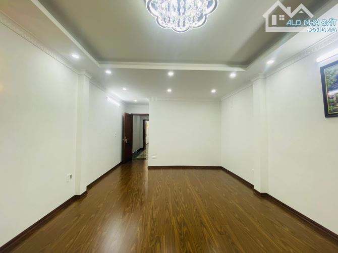 Bán Nhà Phân Lô 3 Bước Ra Hồ Linh Đàm 77M,5 Tầng, Thang Máy Chỉ 15.5 Tỷ, Gara 2 Oto - 2