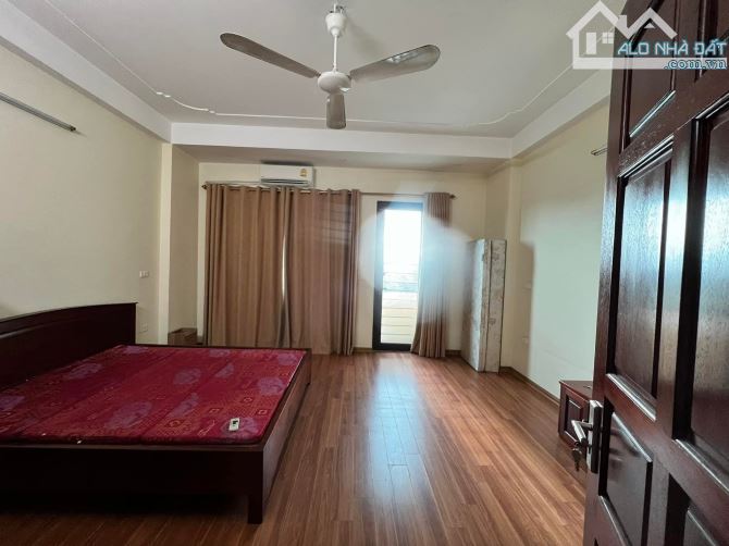Bán nhà Thái Thịnh 48m2. Mặt tiền 5m. Ô tô tránh, vỉa hè 14.5 tỷ - 2