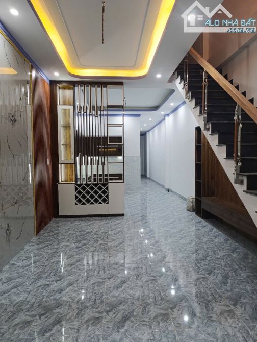 Nhà thổ cư 100% ,Ngay bên hông nhà thờ Tân Triều phường tân triều .sân trước sân sau ..!