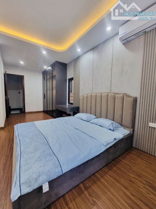 13.36 tỷ bán nhà phố Lê Trọng Tấn 36m2, nhà lô góc 3 mặt thoáng, 6 tầng thang máy, khu phâ - 2
