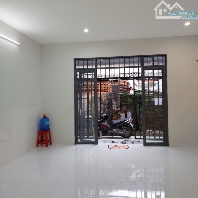 NHÀ CẤP 4 MỚI XÂY DT63M, HẺM GẦN CHỢ BÀ CHÂU ĐƯỜNG NGUYỄN HUỆ RẼ VÀO 30M, PHƯỜNG SA ĐÉC - 2