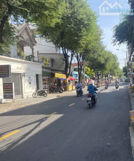 TAM BÌNH NHÀ 3 TẦNG ĐƯỜNG Ô TÔ DT 159 M2 GIÁ 10,8 TỶ TL - 2