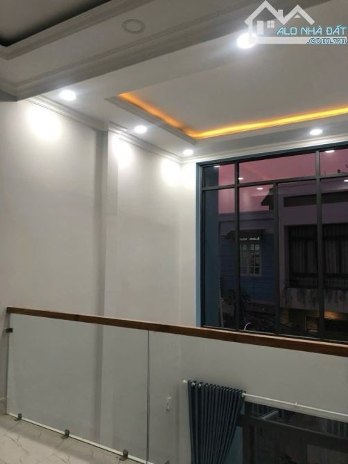 Bán Nhà 5x11, hẻm 2020 6m, xe hơi đỗ cửa, thị trấn nà bè, giá chỉ 3.8 tỷ - 2