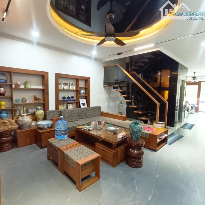 SIÊU PHẨM NHÀ 72M2/ 6 tầng, GARA THANG MÁY-, 2 LÀN XE TRÁNH TẠI GIANG BIÊN,HÀ NỘI - 2