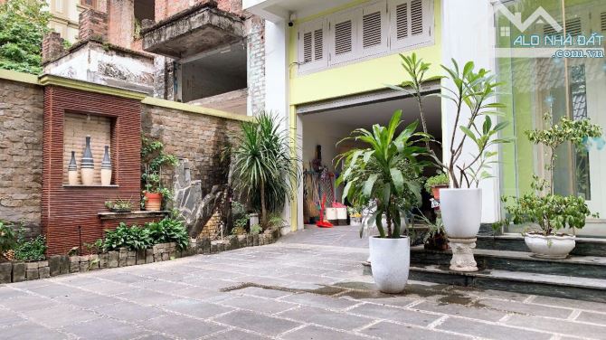 Bán Biệt thự giá rẻ Văn Quán - Hà Đông - 216m2 x 4 tầng - Mặt tiền 10m - 3