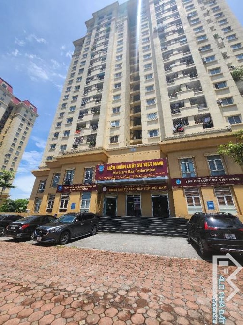 Cần bán CH 100m - 3n2vs - 7 tỷ Khu đô thị Nam Thăng Long, view trọn Hồ Tây, 1 bước raLotte - 3