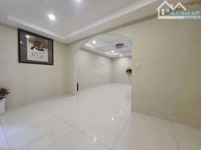 Bán nhà 2 lầu rưỡi gần cầu Phú Long cách bờ bao sông Sài Gòn 200m DT 123m giá nhỉnh 4 tỷ - 3