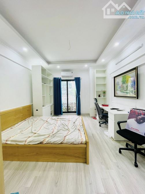NHÀ MỚI NGỌC HÀ  XÂY SIÊU ĐẸP LÔ GÓC 3 MẶT CÓ SÂN RỘNG DT:37m2 5 tầng - 3