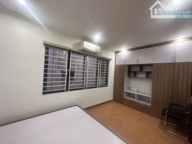 🔥 BÁN NHÀ PHÂN LÔ BỒ ĐỀ – LÔ GÓC – Ô TÔ ĐỖ – GIÁ HƠN 6 TỶ - 3