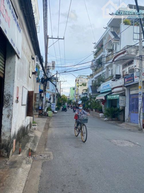 Nhà Hẻm 184 / Lê Đình Cẩn, Góc 2 MT Kinh Doanh, 8x14 , 1 Trệt 1 lầu, 9.7 Tỷ, Lh : Kim Hữu - 3