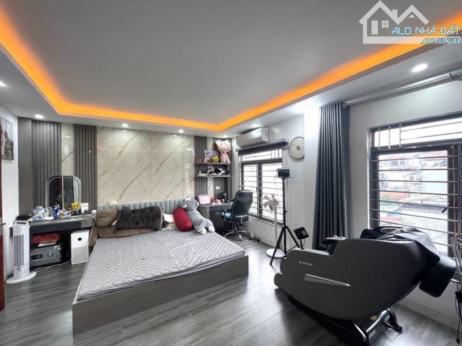 BÁN NHÀ HÀ TRÌ - HÀ ĐÔNG - GẦN PHỐ - Ô TÔ ĐỖ - THANG MÁY - 40M x 5 TẦNG - GIÁ 7,4 TỶ - 3