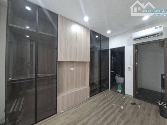NGỌC THUỴ 48M2 - 5TẦNG - GẦN CHỢ NGOIC THUỴ - CÔNG VIÊN - GIÁ HỢP LÝ - FULL NỘI THẤT - 2