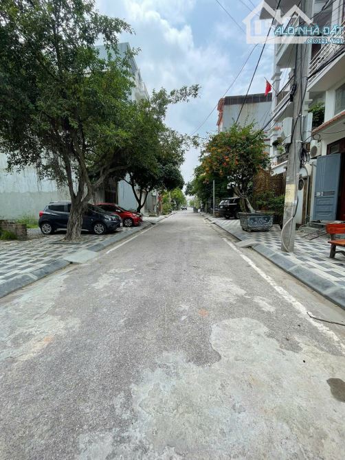 Cần bán 92m sẵn nhà 2.5 tầng khu Cây Sung Vệ Lăng.Ở hoặc kinh doanh dòng tiền đều phù hợp - 3