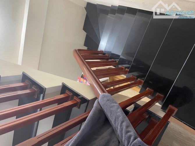 Bán nhà 105m2 mặt phố vỉa hè kinh doanh mặt tiền rộng phố Bùi Quốc Khái, Tây Nam Linh Đàm - 3