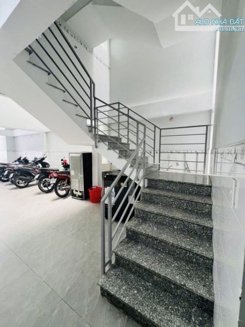 Bán nhà Dương Quảng Hàm, phường 6, Gò Vấp, 135m2, 5 tầng, hẻm 4.5m, giá 17 tỷ - 3