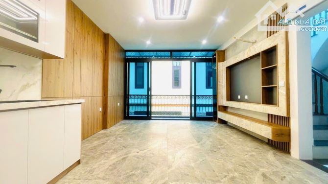 NGUYỄN NGỌC NẠI - 35m mt 5,8m 7 tầng Thang Máy Ô TÔ đỗ cửa Chỉ 17,3 tỷ - 3