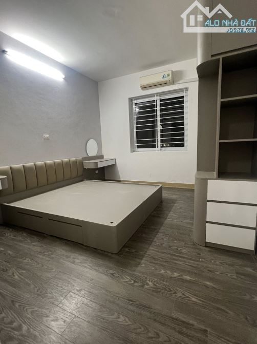 Cần bán căn hộ Việt Hưng 84m², View đẹp,  3PN,  Nội thất đủ đầy - 3