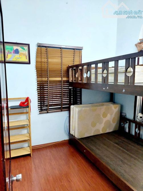 Cho thuê nhà căn góc 3 thoáng tại Ngõ 2 Ngọc Lâm, Long Biên, Hà Nội ,DT 70m2 x 3 giá 9tr5 - 3
