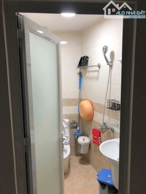 CC CHUYỂN NHƯỢNG CHDV -HXT - GẦN VẠN PHÚC CITY - 5TẦNG -DT80M2 - NHỈNH 6Tỷ - 4