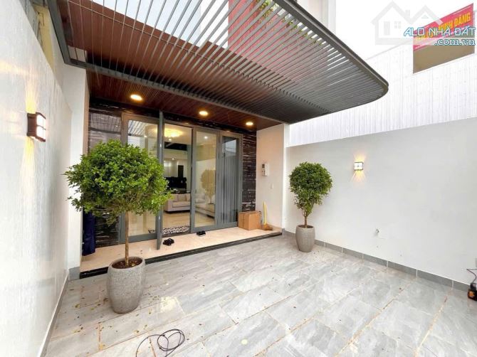 BIỆT THỰ 3 TẦNG MỚI 100% - MẶT TIỀN HÒA MINH 29 - 108M2 - GARA Ô TÔ - 7.2 TỶ - 4
