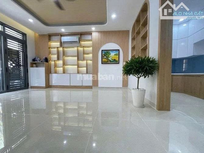 Bán nhà mới 100% Bùi Thế Mỹ - DT 45m2 - 2 tầng - giá 5 tỷ 560tr TL - 4