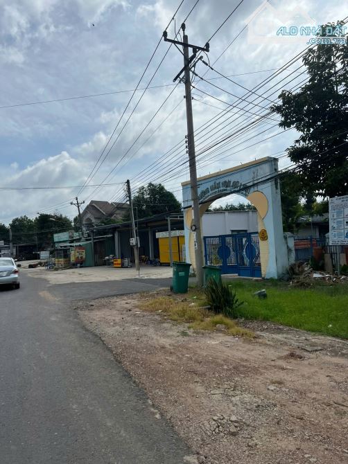 424M2 NẰM NGAY TRƯỜNG HỌC XUNG QUANH DÂN CƯ ĐÔNG KÍN - 4