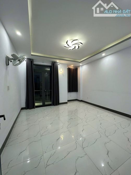 BÁN NHÀ 1 TRỆT 1 LẦU ĐƯỜNG 12M – NGAY NGÃ 3 CHIÊU LIÊU – TRUNG TÂM DĨ AN – GIÁ CHỈ 3,6xx T - 4
