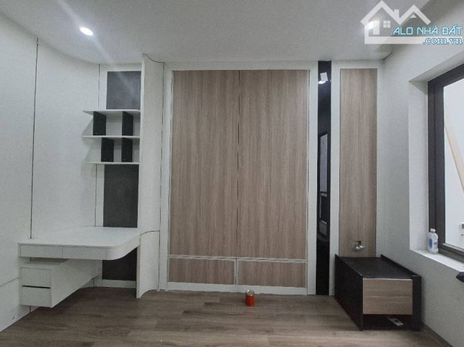 NGỌC THUỴ 48M2 - 5TẦNG - GẦN CHỢ NGOIC THUỴ - CÔNG VIÊN - GIÁ HỢP LÝ - FULL NỘI THẤT - 3