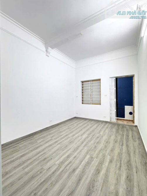 Bán nhà 3 tầng ngõ 191 Đà Nẵng thông 106 Lê Lai 42m2, mt6m giad 2750tr - 4